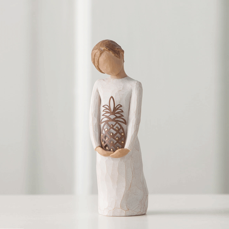 Willow Tree - Gracious Figurine - A warm welcome from me to you