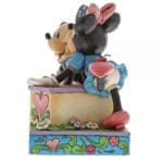 Jim Shore Disney Traditions – Mickey Mouse & Minnie – Kissing Booth